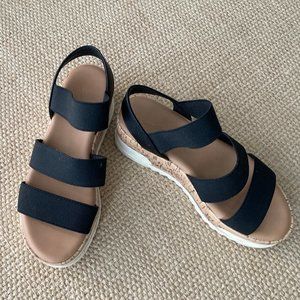 Universal Thread Black Chunky Platform Wedge Sandal "Benni" 6